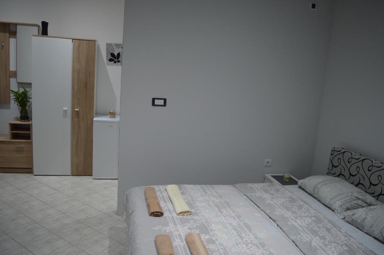 Magic M Apartment Mali Mokri Lug Eksteriør bilde
